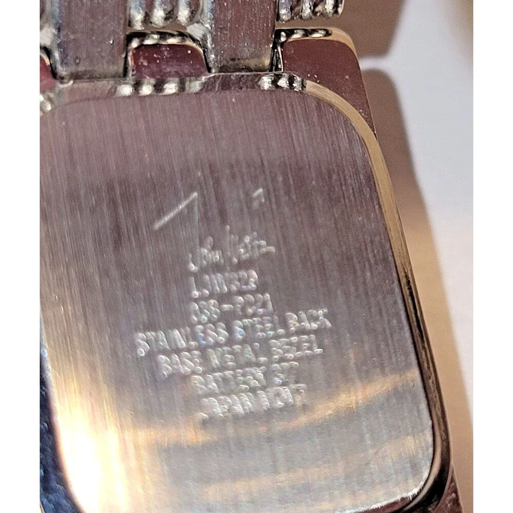 New John Weitz Men's Dress Watch - Never Worn - Gold Tone - New Battery